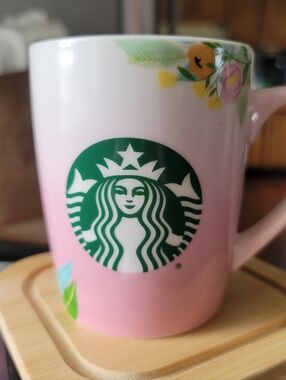 2020 Starbucks Pink Ombre Floral Ceramic Mug.  10 Oz.